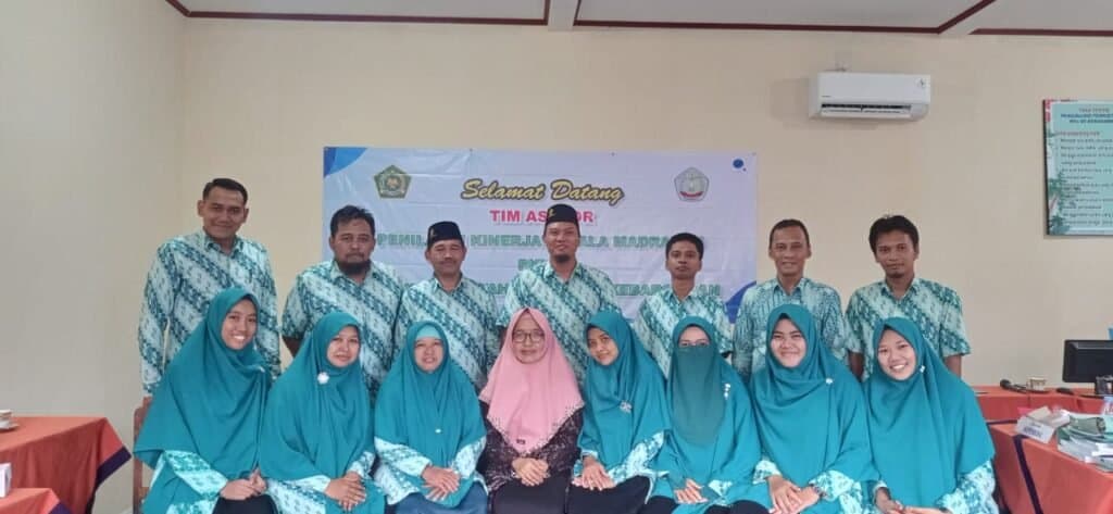 PKKM (Penilaian Kinerja Kepala Madrasah) di MTs WI Kebarongan