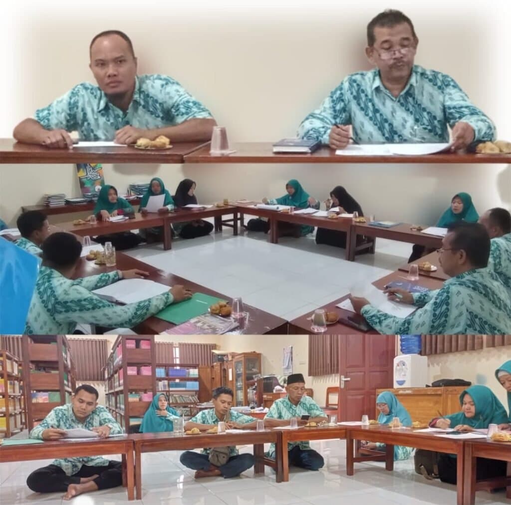 Rapat Penerimaan Peserta Didik Baru di MTs WI Kebarongan