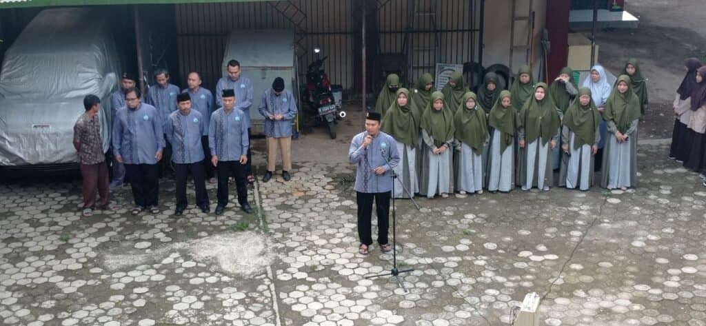 Sillaturahmi Idul Fitri 1445 H di MTs WI Kebarongan
