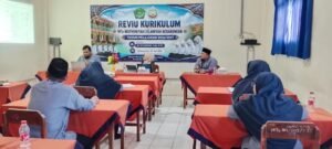 Review Kurikulum MTs WI Kebarongan